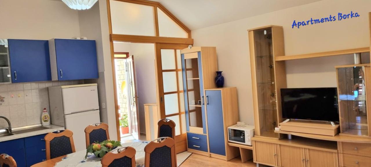 Apartments Borka 비오그라드나모루 외부 사진
